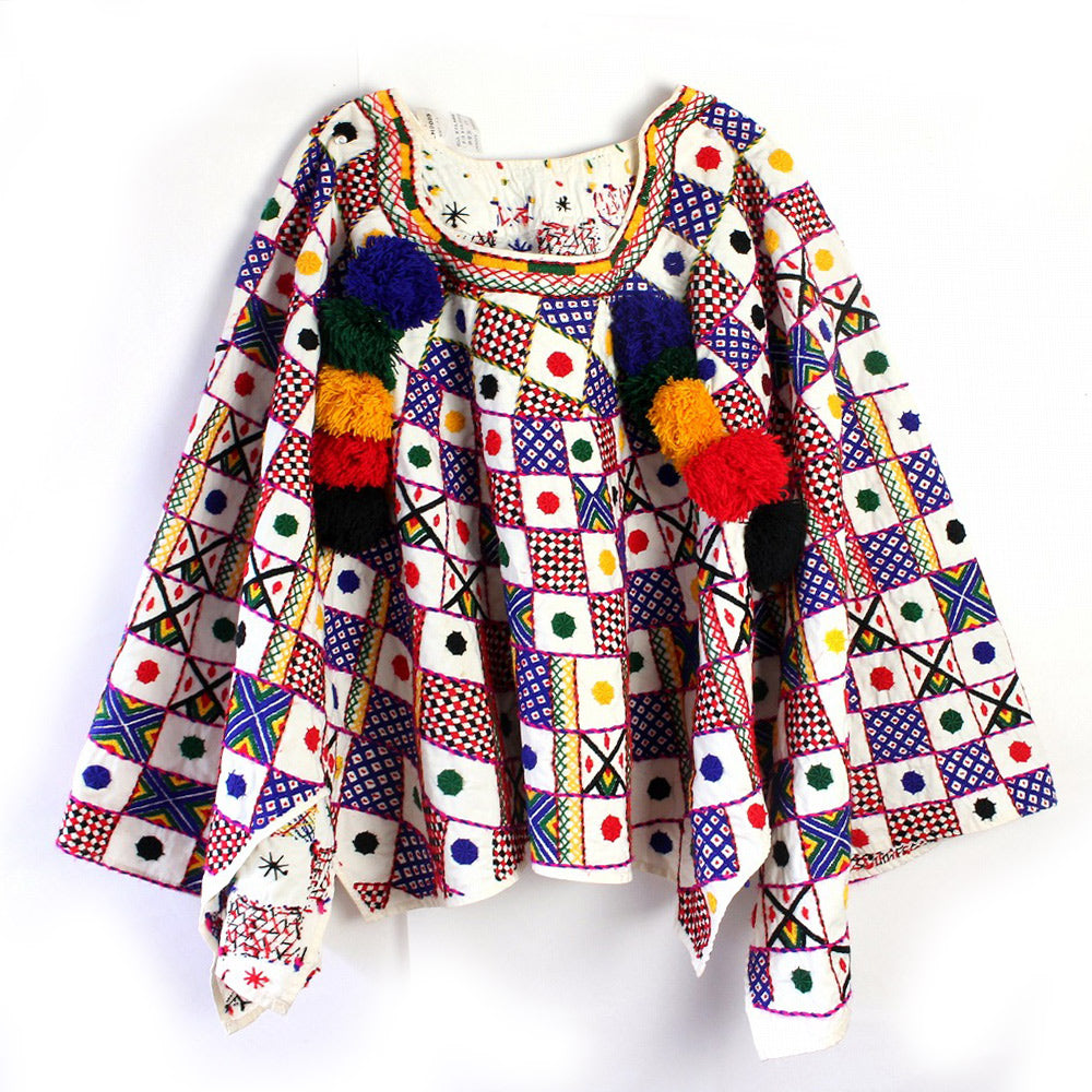 カメルーン バミレケ 民族衣装 刺繍ワンピース(ポンチョ) | マンゴロベ