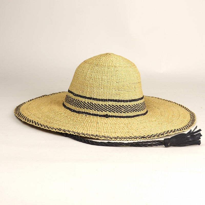 ボルガ帽子 四角柄 ナチュラル黒 黒革紐付き | マンゴロベ