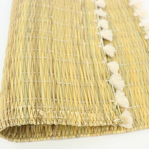 モロッコタッセル付きストローランチョンマット オフホワイト | マンゴロベ