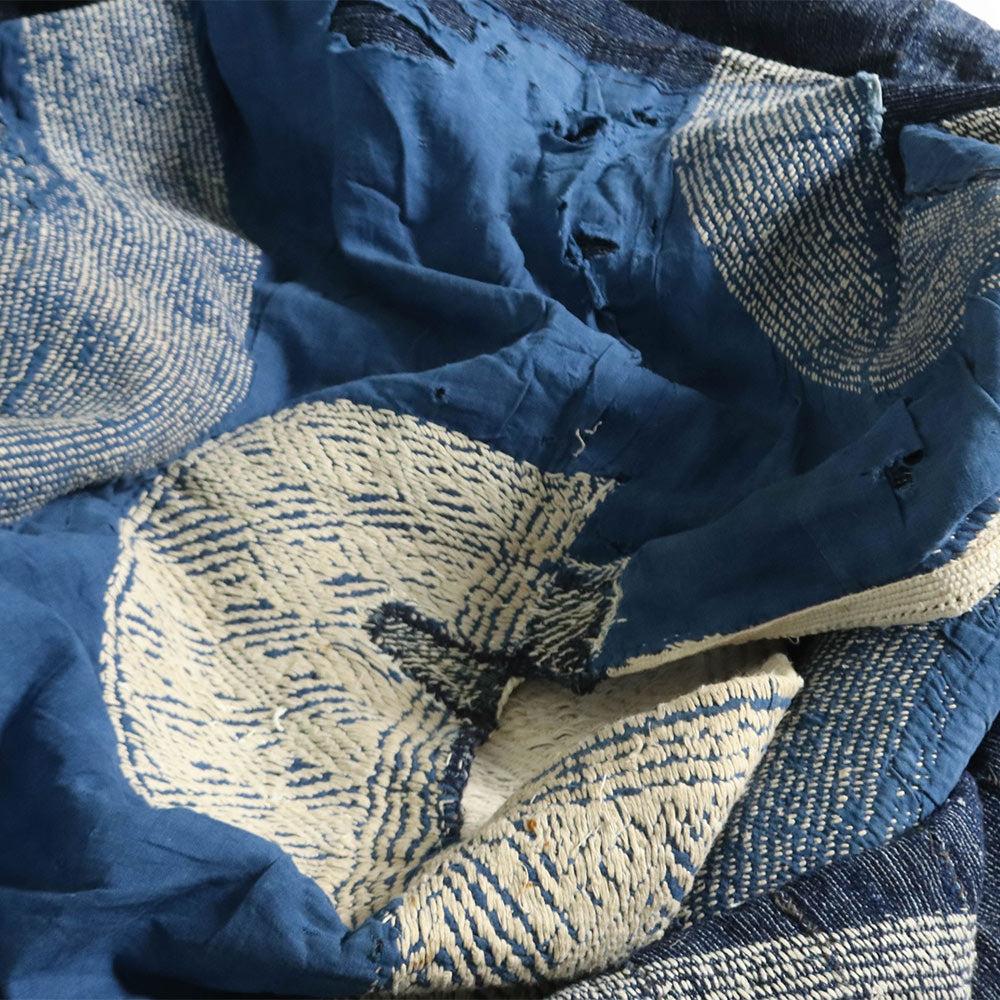 ハウサブーブー リガ（Riga）刺繍ローブ ナイジェリア伝統衣装  【実店舗在庫品】