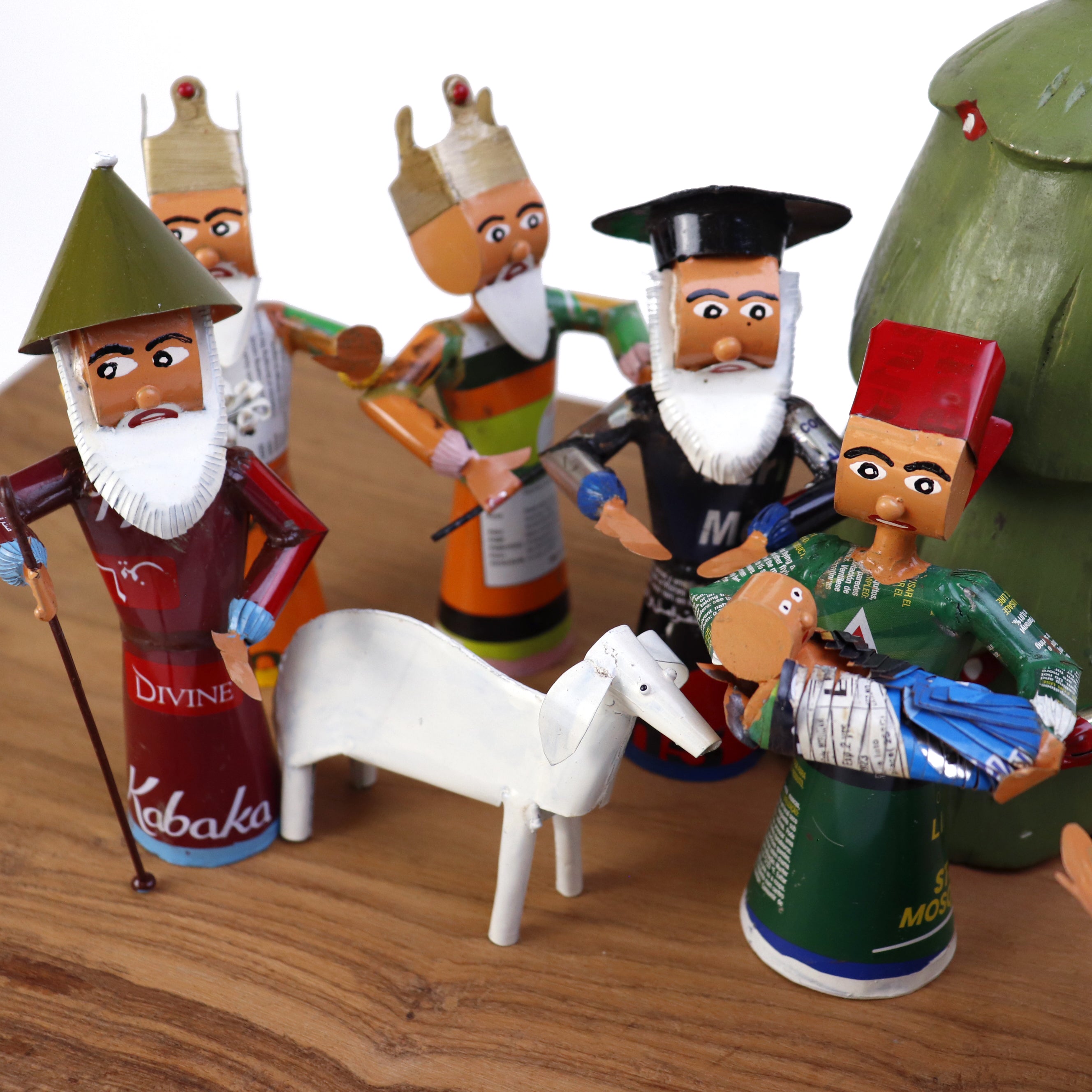 ブリキ キリスト生誕セット 9体 | マンゴロベ