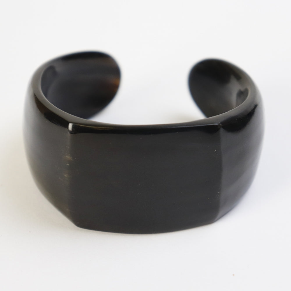 牛角バングル 面平ら