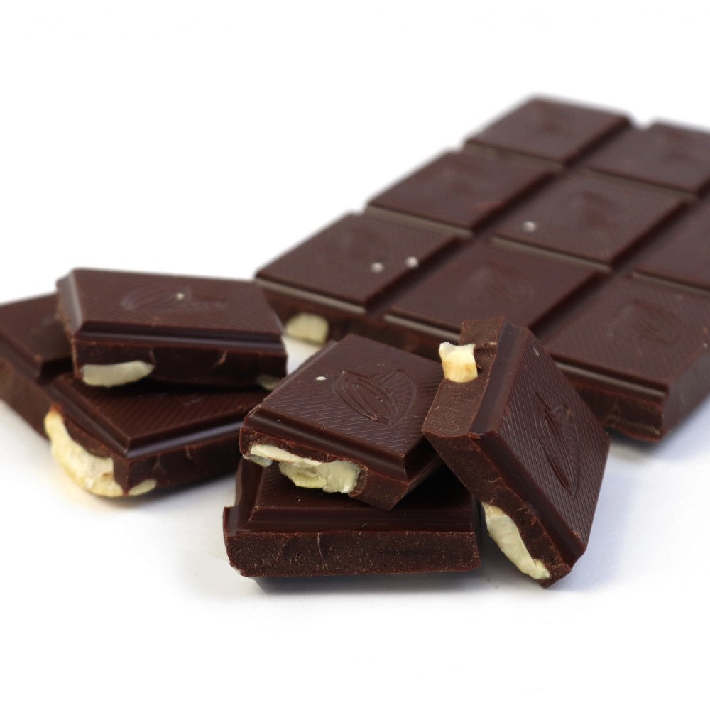ダークチョコレート63% カシューナッツアンドフルール・ド・セル L【メナカオ】