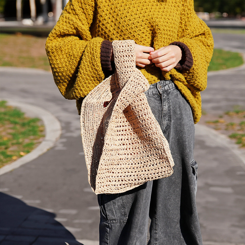 リメイク　ボディバッグ　パラフィン加工帆布　カーキ　豆レバーナスカン留め Ark Shaped Paraffin Tote (Olive Drab) | 道田又一商店