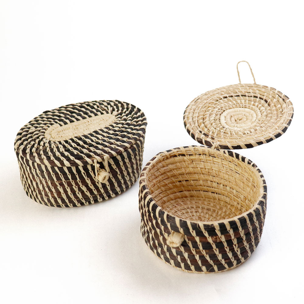 ラフィアバナナかご 蓋付き