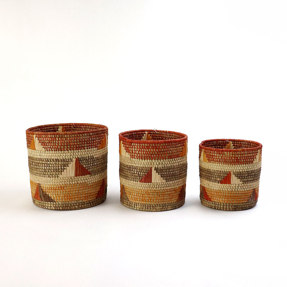 ウガンダのバスケット | マンゴロベ