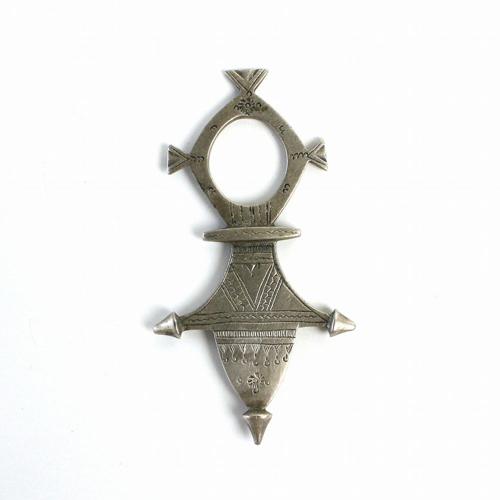 【モロッコ直輸入】トゥアレグモチーフ　ドアノッカー　ハンドメイド　真鍮　べルベル モロッコ直輸入】トゥアレグモチーフ ドアノッカー ハンドメイド