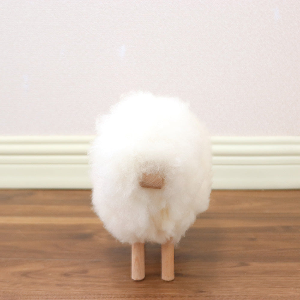 ふわふわヒツジ置物 ミニ白 02 18CM