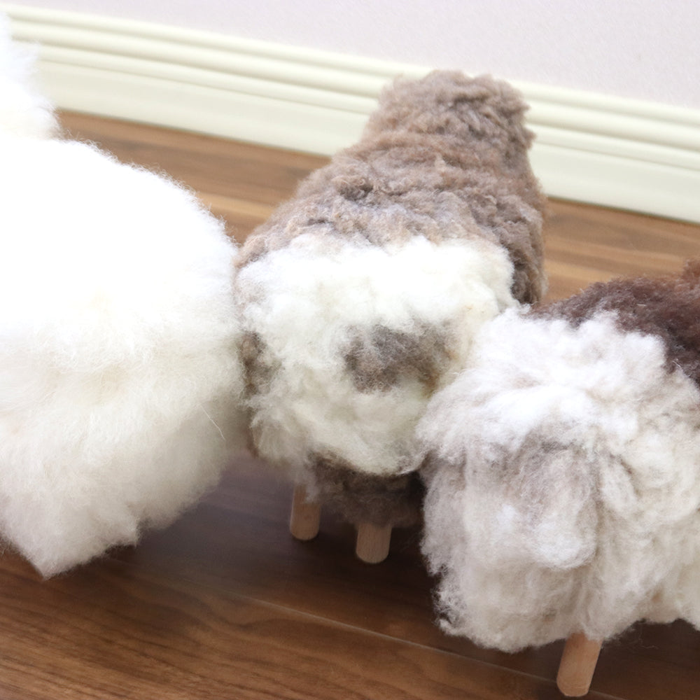 ふわふわヒツジ置物 ミニ白 02 18CM