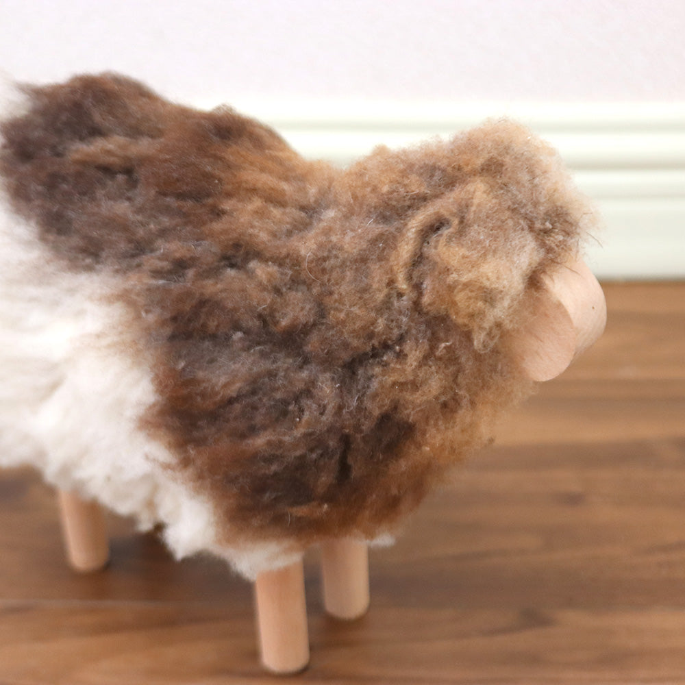 ふわふわヒツジ置物 ミニ三毛 18CM