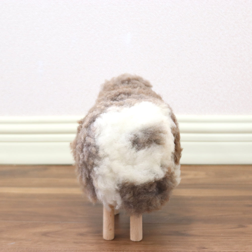 ふわふわヒツジ置物 ミニ茶白 18CM