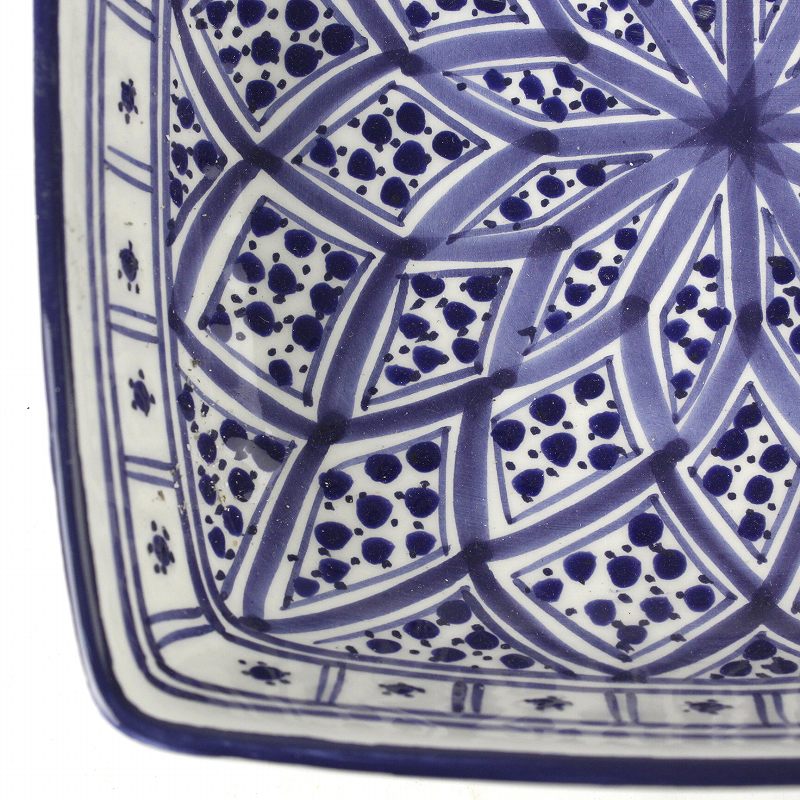 スラマ チュニジア製陶器 手描き四角深皿 18cm パピヨンブルー